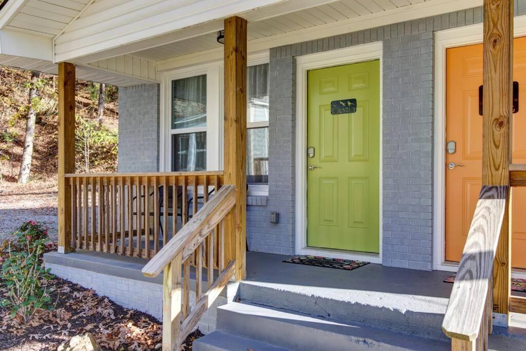 Mountain Bungalow-Walk To Downtown/Biker'S Dream! Hot Springs Exterior photo